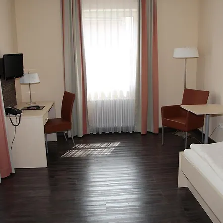 Gaestehaus Der Katholischen Akademie ホテル 3*