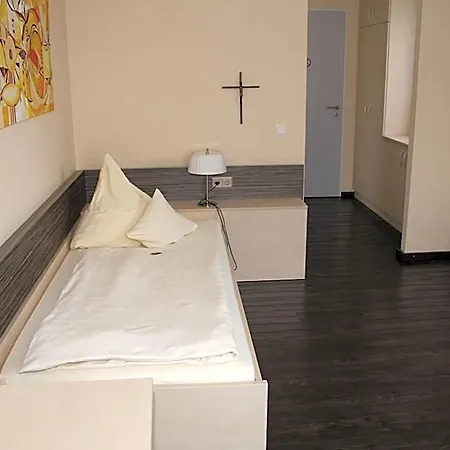 Gaestehaus Der Katholischen Akademie 3*