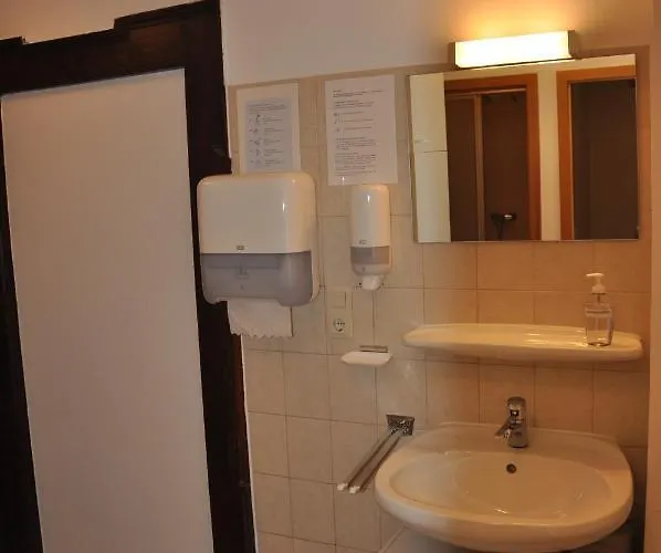 Hotel Gaestehaus Der Katholischen Akademie Regensburg